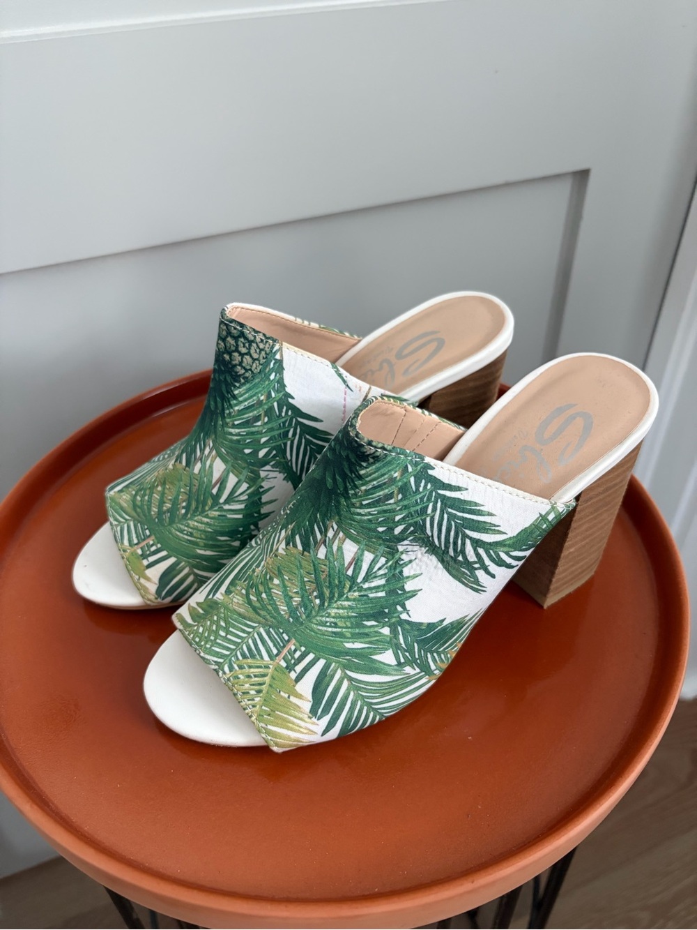 Palm-Print Green Open-Toe Block Heel Mules